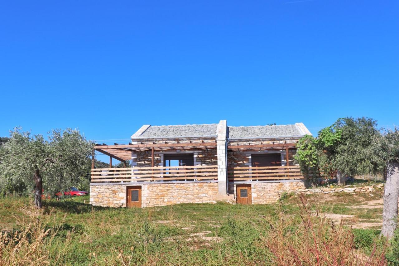 Luminous Sky Appartments Astris Exterior foto